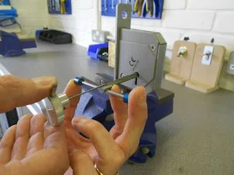 Logan Locksmith Shop Lancaster, TX 972-512-4941 - key-broke-in-lock